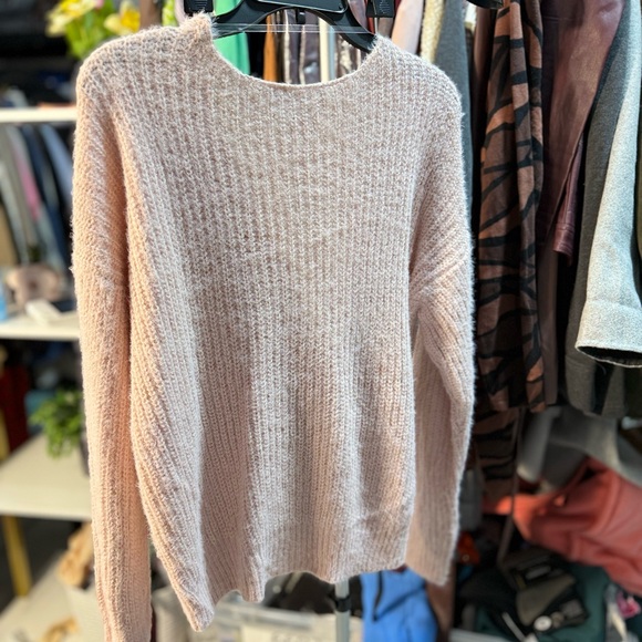3XL Plus Size Pink Pearl Twist Front Sweater - Picture 4 of 4